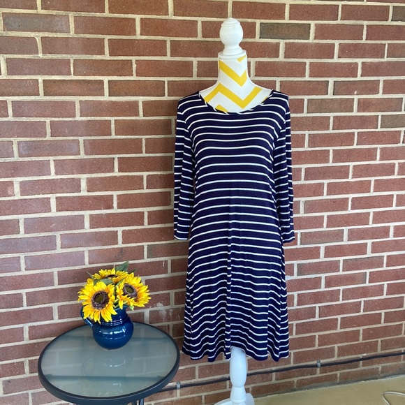 Striped Shift Dress - Picture 1 of 13